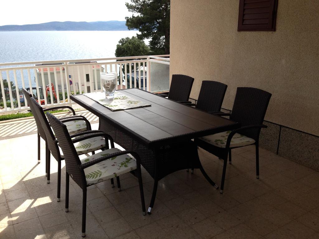 Apartments Villa Karme Brela Ruang foto